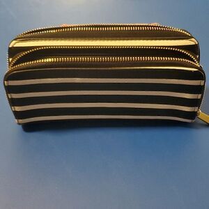 Wallet/ clutch zebra striped 